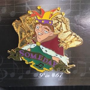 Disney hunchback of Notre Dame pin